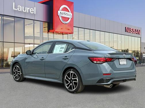 2025 Nissan Sentra SR