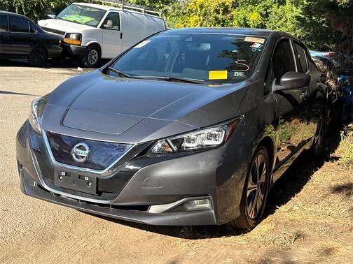 2022 Nissan Leaf SV