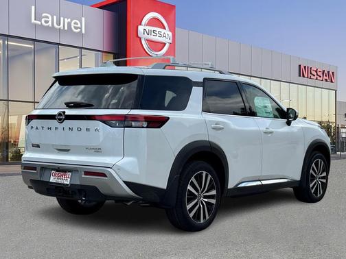 2025 Nissan Pathfinder Platinum 4WD