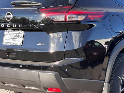 2025 Nissan Rogue S