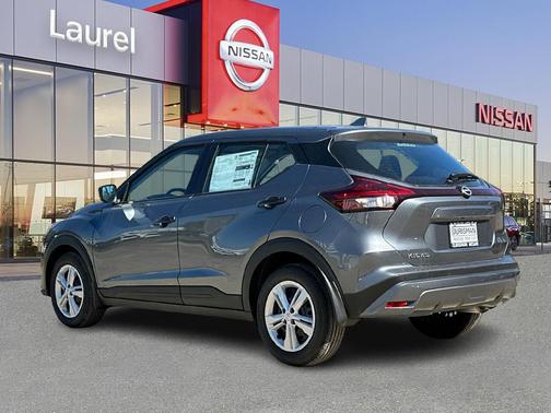 2025 Nissan Kicks S