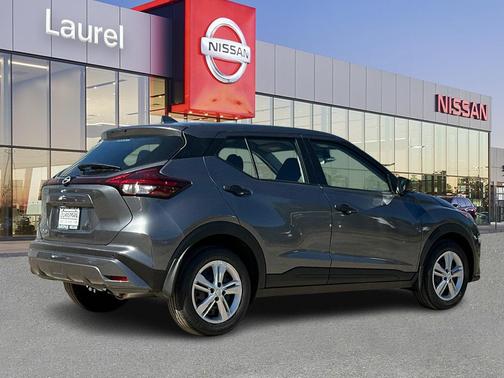 2025 Nissan Kicks S
