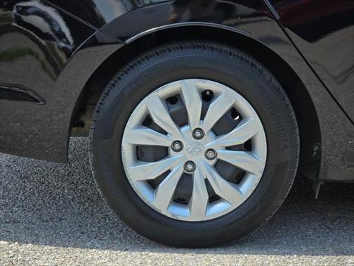 2022 Hyundai Accent SE