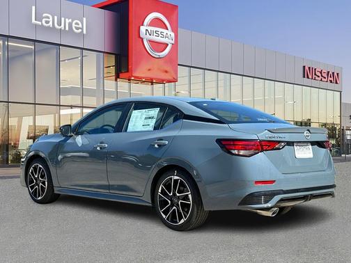 2025 Nissan Sentra SR