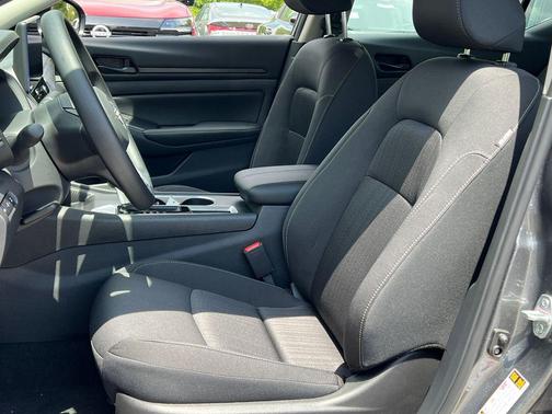 Gun Met 2026 Nissan Altima 2.5 SV