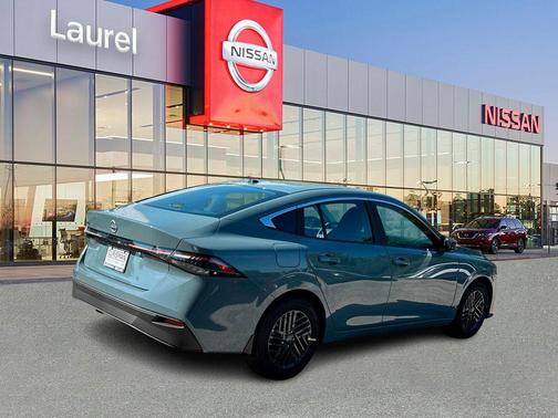 Gray 2027 Nissan Sentra SV