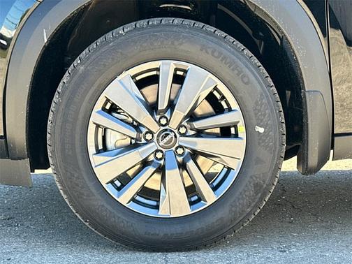 2025 Nissan Pathfinder SV 4WD