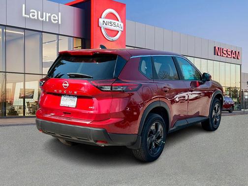 Scarlet 2026 Nissan Rogue SV