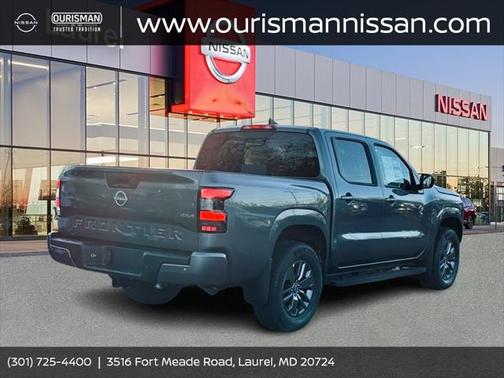 2025 Nissan Frontier SV