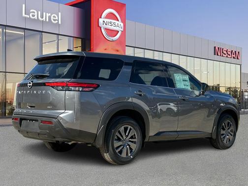 2025 Nissan Pathfinder S 4WD