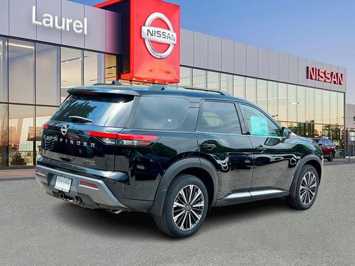 Super Black 2026 Nissan Pathfinder Platinum