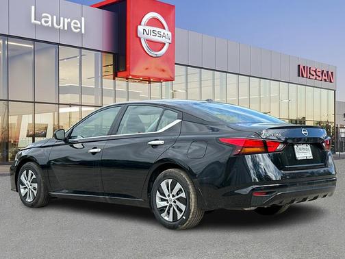 2025 Nissan Altima S FWD