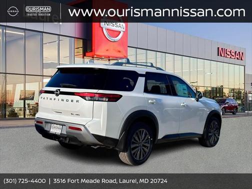 2025 Nissan Pathfinder SL 4WD
