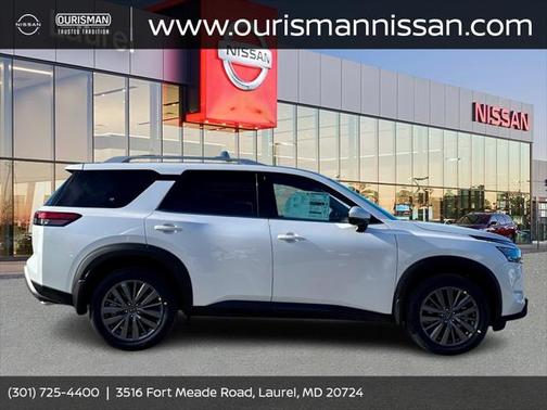 2025 Nissan Pathfinder SL 4WD