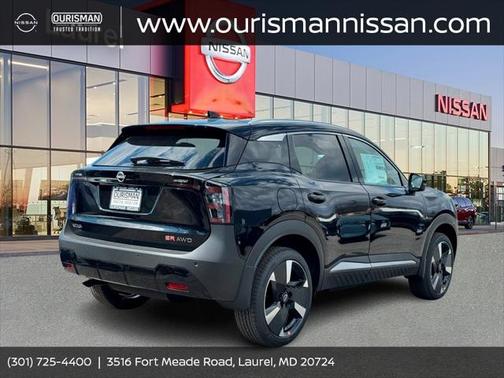 2025 Nissan Kicks SR