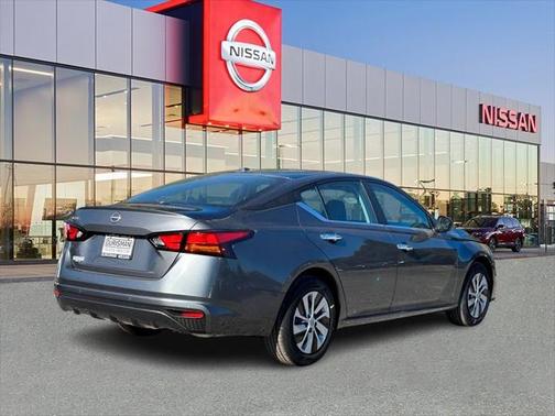 2025 Nissan Altima S FWD