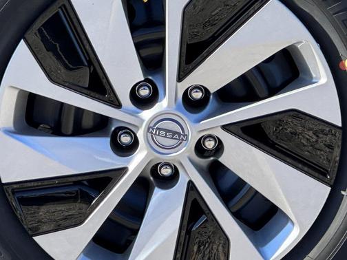 2025 Nissan Altima S FWD