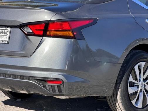 2025 Nissan Altima S FWD