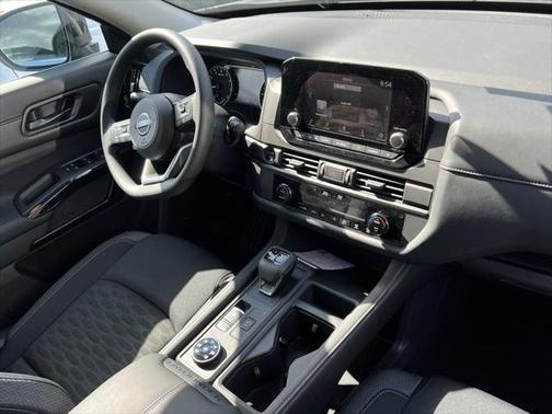 2025 Nissan Pathfinder S 4WD