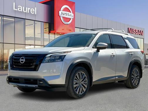 2025 Nissan Pathfinder SL 4WD
