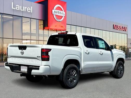 2025 Nissan Frontier SV