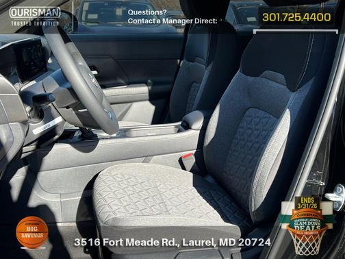 Super Black 2026 Nissan Kicks SV