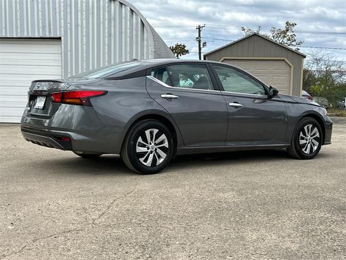 2025 Nissan Altima S FWD