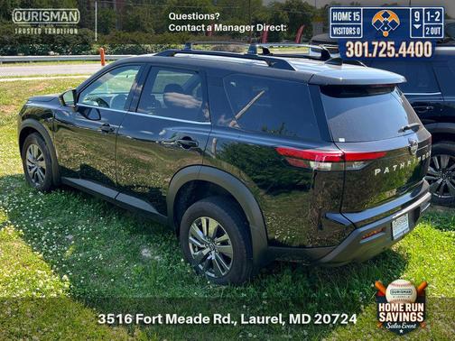 Super Black 2025 Nissan Pathfinder SV 4WD