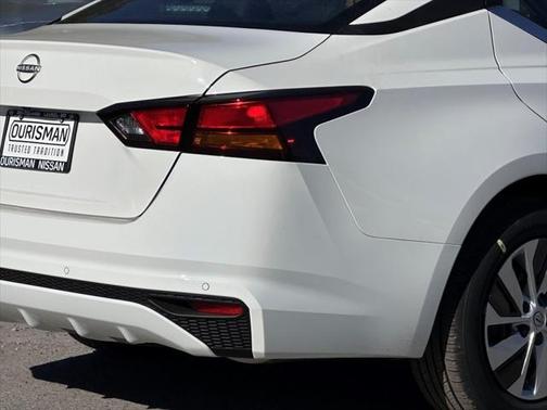 2025 Nissan Altima S FWD