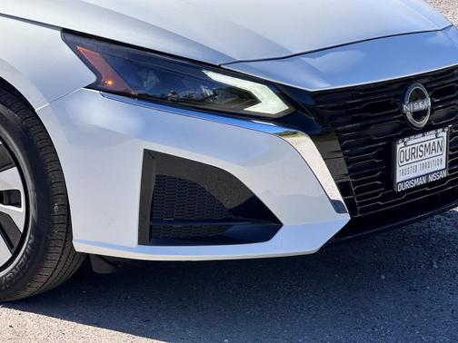 2025 Nissan Altima S FWD