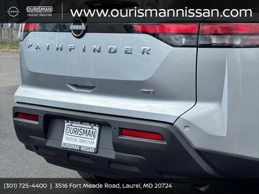 2025 Nissan Pathfinder S