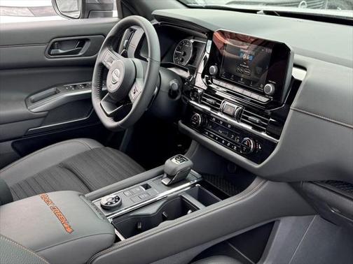 2025 Nissan Pathfinder Rock Creek 4WD