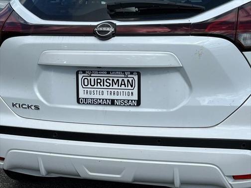 2025 Nissan Kicks S