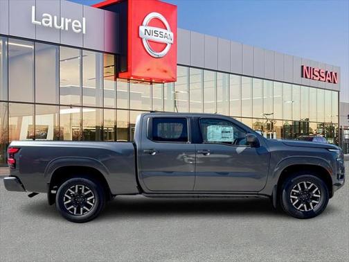 2025 Nissan Frontier SL