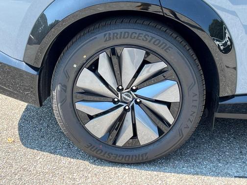 2025 Nissan ARIYA PLATINUM+