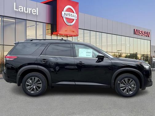 2025 Nissan Pathfinder SV 4WD