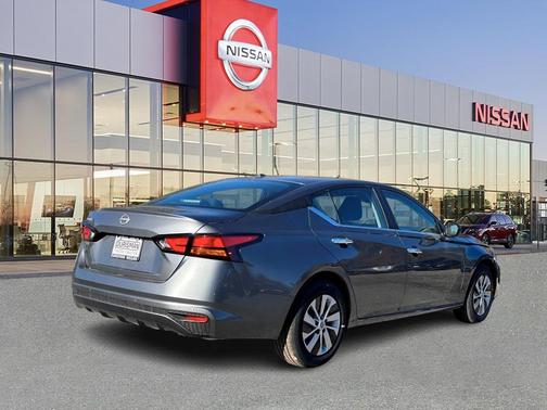 2025 Nissan Altima S FWD