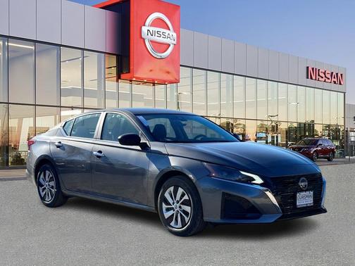 2025 Nissan Altima S FWD