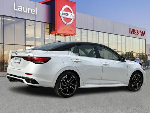 2025 Nissan Sentra SR