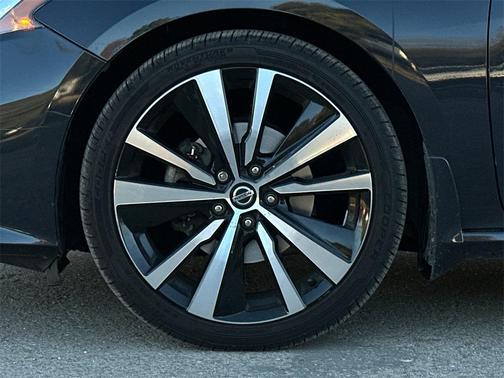 2019 Nissan Altima 2.5 Platinum