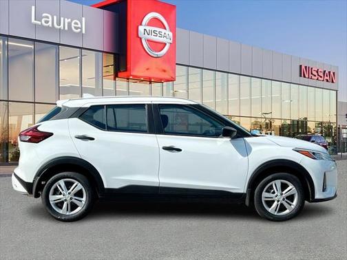2025 Nissan Kicks S