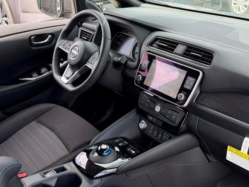 2025 Nissan Leaf SV PLUS