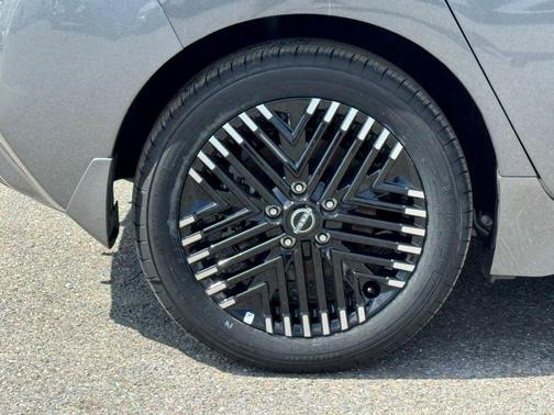 2025 Nissan Leaf SV PLUS