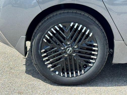 2025 Nissan Leaf SV PLUS