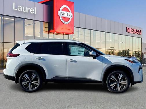 2025 Nissan Rogue SL