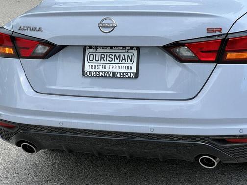 2025 Nissan Altima SR FWD