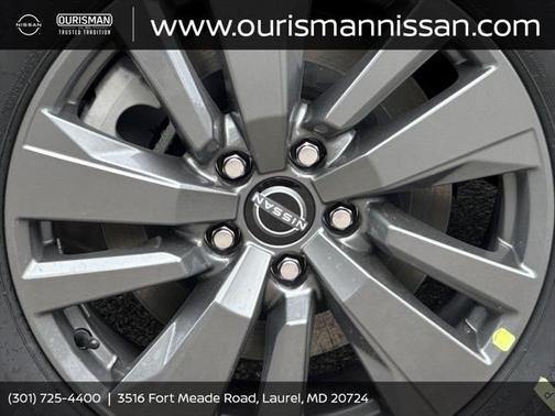 2025 Nissan Pathfinder SV 4WD