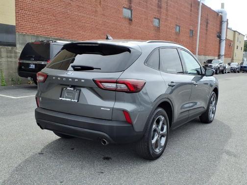 Carbonized Gray 2025 Ford Escape ST-Line Select