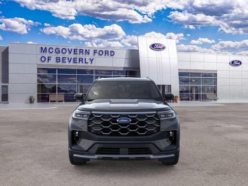 Black Metallic 2026 Ford Explorer Platinum