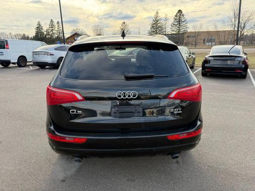 2012 Audi Q5 2.0T Premium Plus